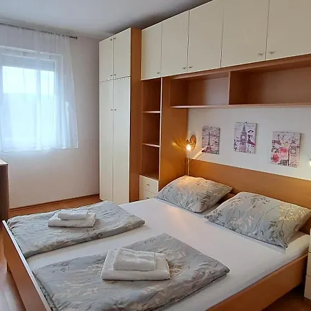 Guest house Turnic